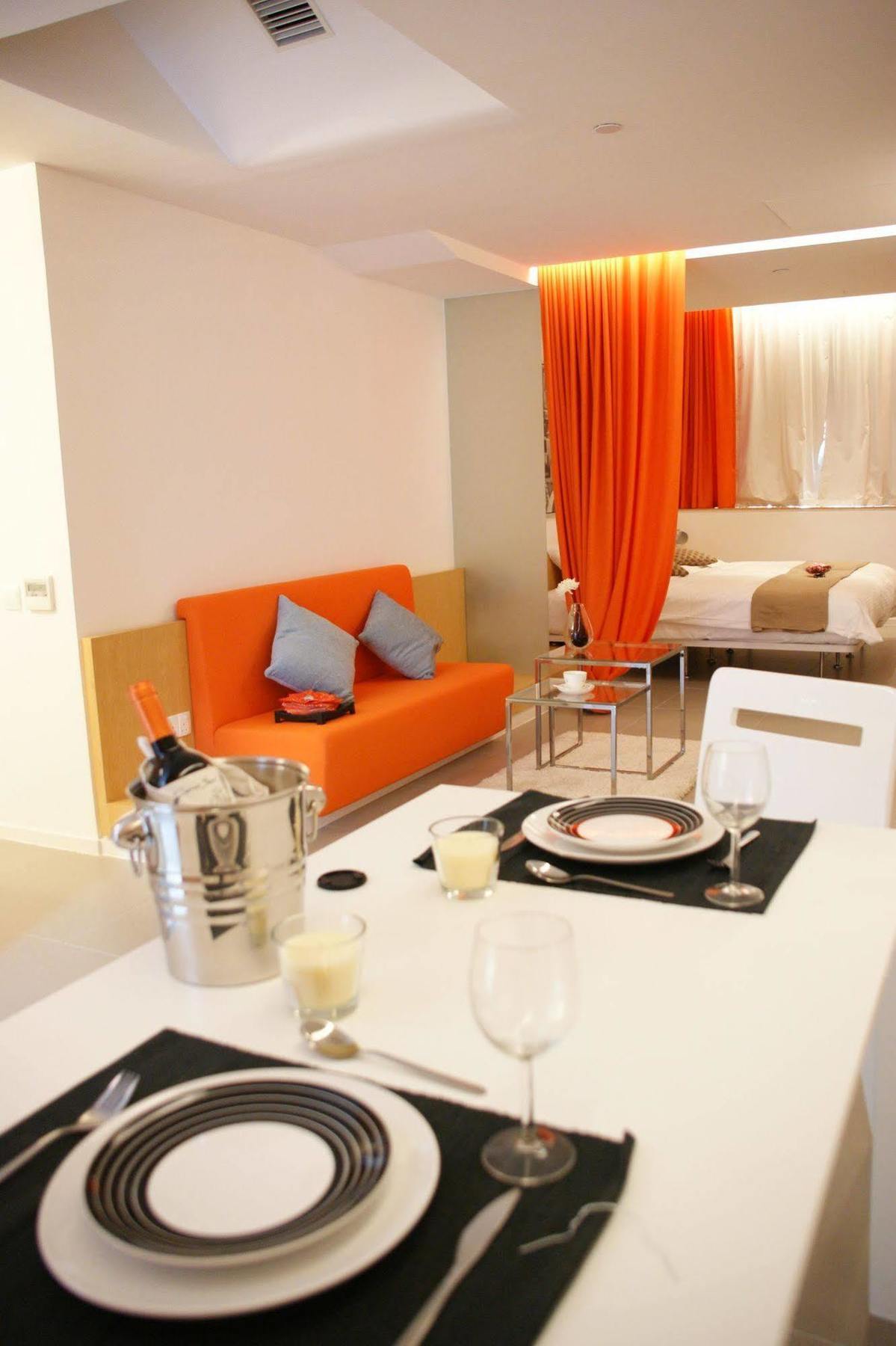 60 West Hotel Гонконг Экстерьер фото